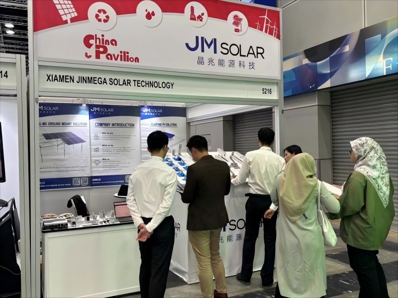 Soutenir le développement du photovoltaïque en Asie du Sud-Est : JinMega fait ses débuts au Salon international de l'énergie verte en Malaisie